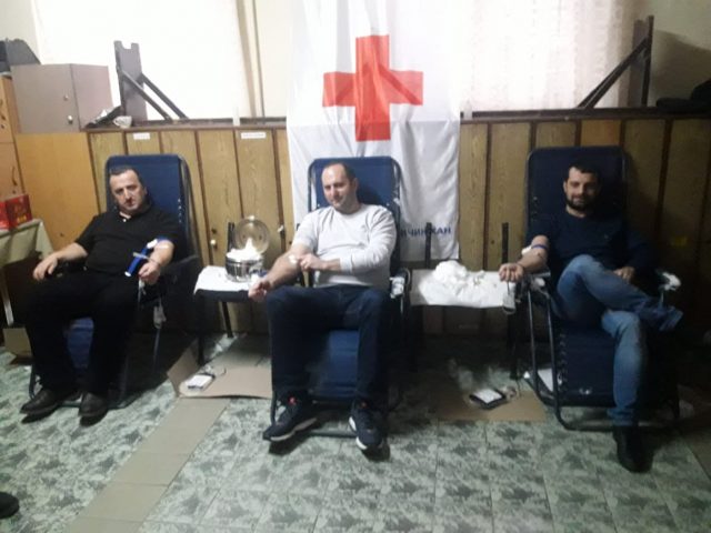 48417865_2100264786701495_695383938553610240_n