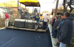 Asfaltirana Karađorđeva ulica u naselju Poljana